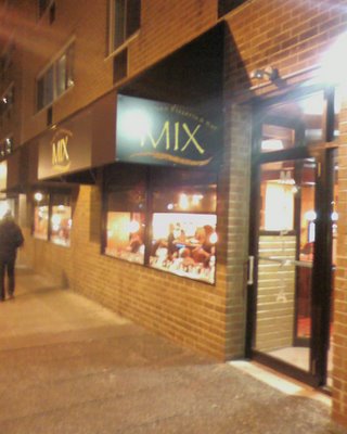 Happy Hour | Mix Pizzeria & Bar | Drink Philly