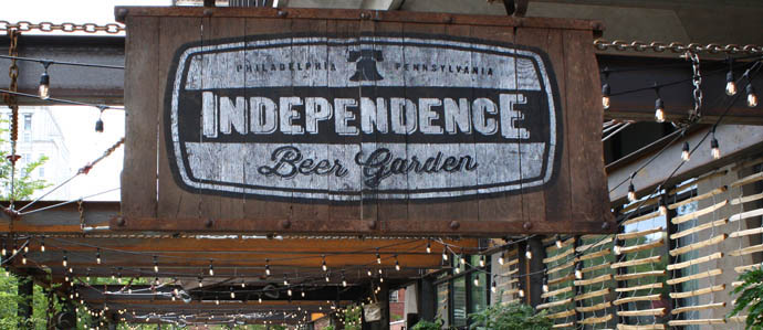 Independence Beer Garden Does 'Pinchers, Suds & Gridiron' for Monday Night Football