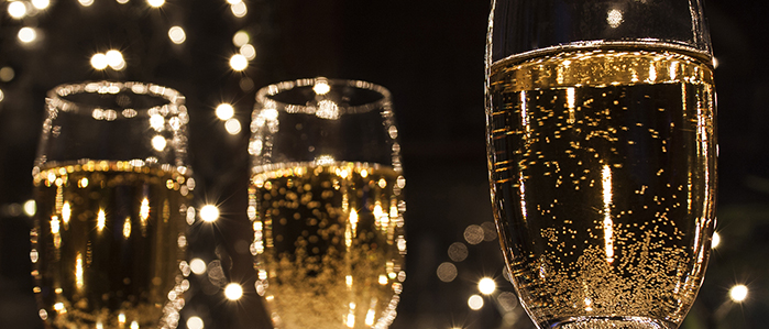 Ring in the New Year at Cavanaugh's Headhouse this New Year's Eve