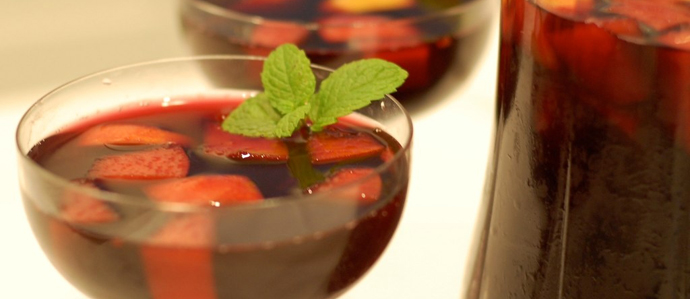 Summer Up Your Drinking with Sangria