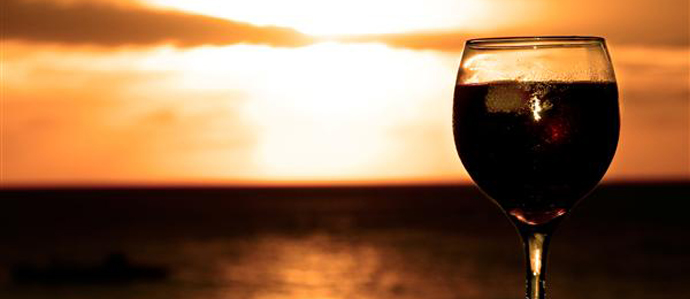 Wine Reduces Risk of Sunburns