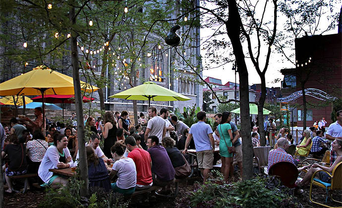 Bundle Up The Phs Pop Up Beer Garden Returns To The Avenue Of The